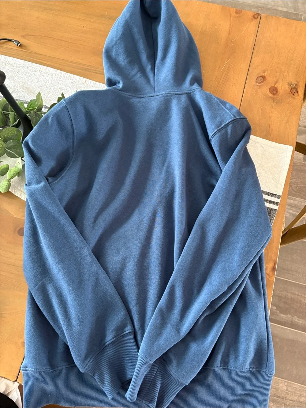 The North Face Men's Slate Blue Logo Pullover Hoodie